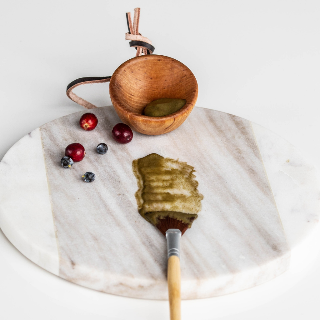 Sustainable wooden bowl to mix skincare products